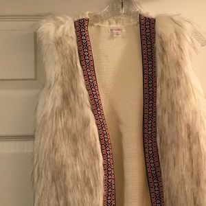 Sweater faux fur vest