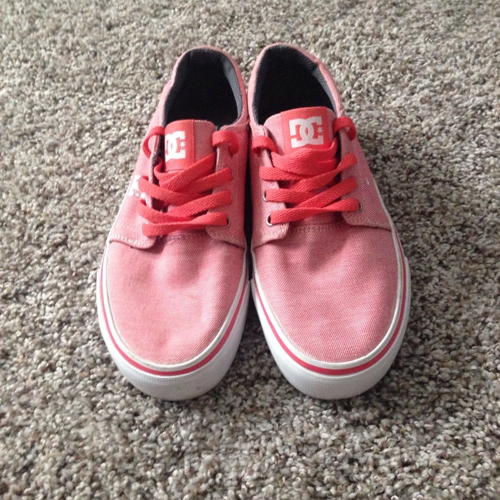 DC shoes