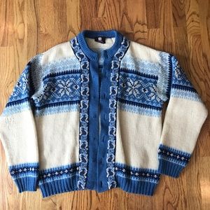 Scandinavian Fjord Fashion Cardigan