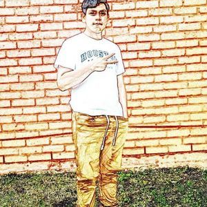 Meet your Posher, César