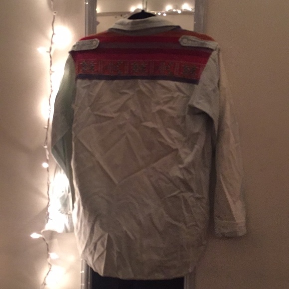 Light wash denim shirt - Picture 2 of 2