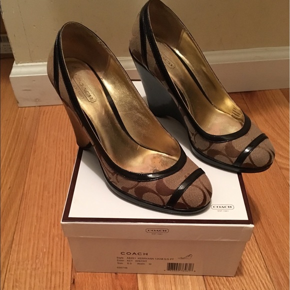 Like new coach shoes - Picture 1 of 1