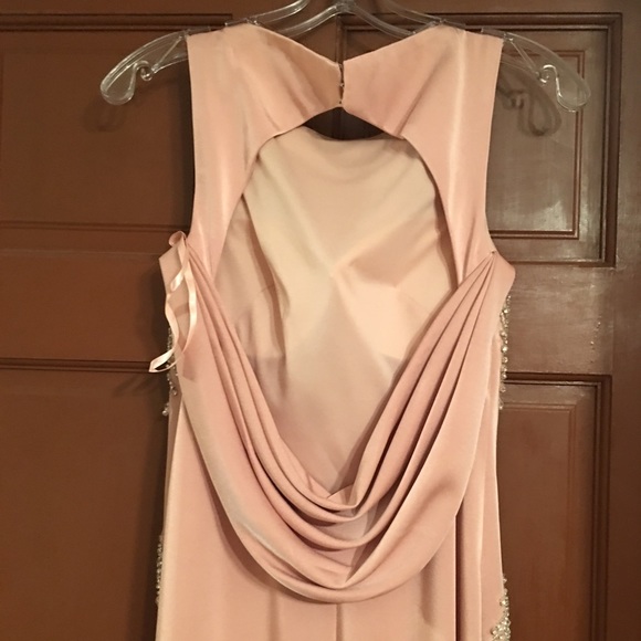 Dave & Johnny Gown 3/4 - Picture 5 of 7