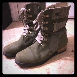 Sorel Major Carly Boot Pebble size 9