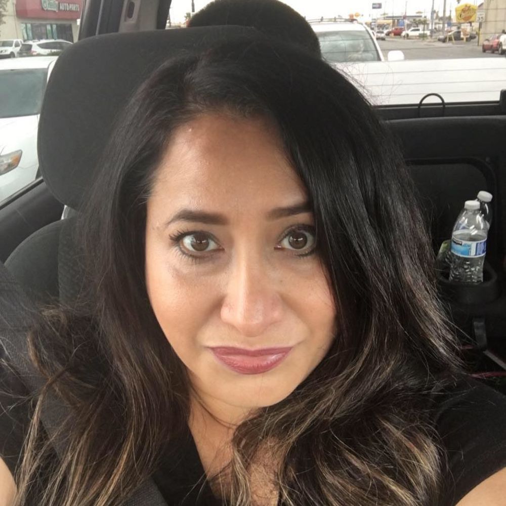 Meet your Posher, Claudia