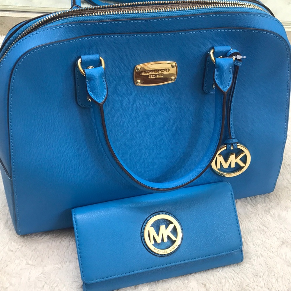 Authentic MK set