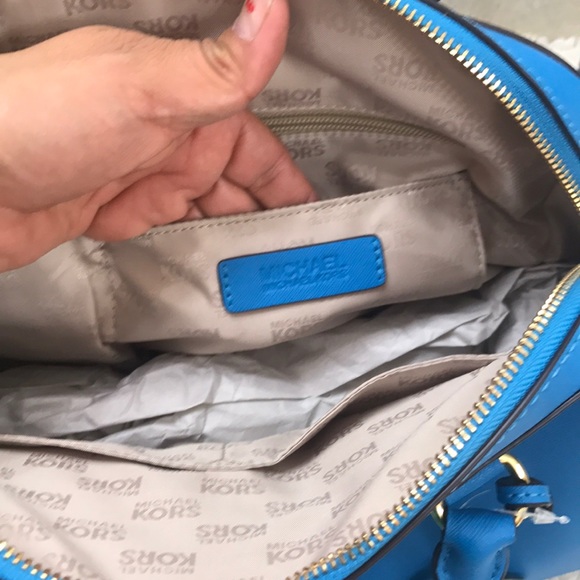 Authentic MK set - Picture 3 of 6