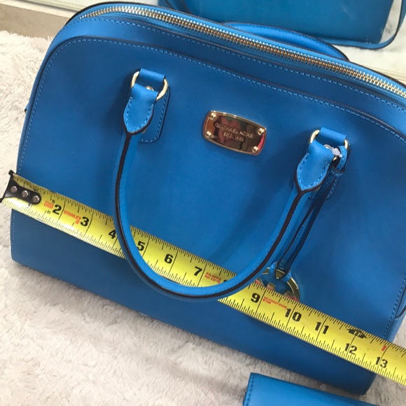 Authentic MK set - Picture 6 of 6