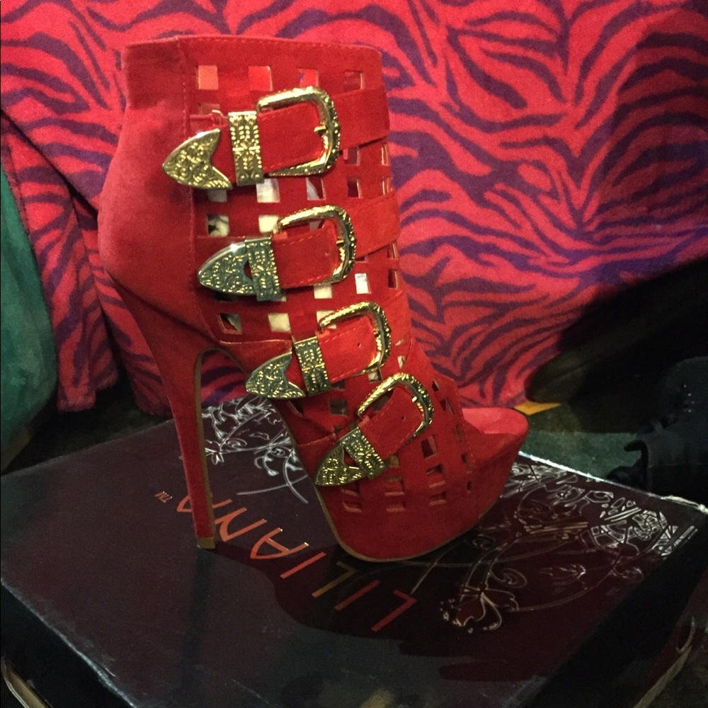 *NEW* Liliana Red Peep-toe buckle booties