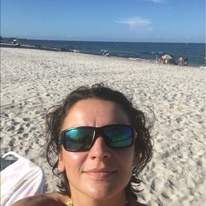 Meet your Posher, Gabriela