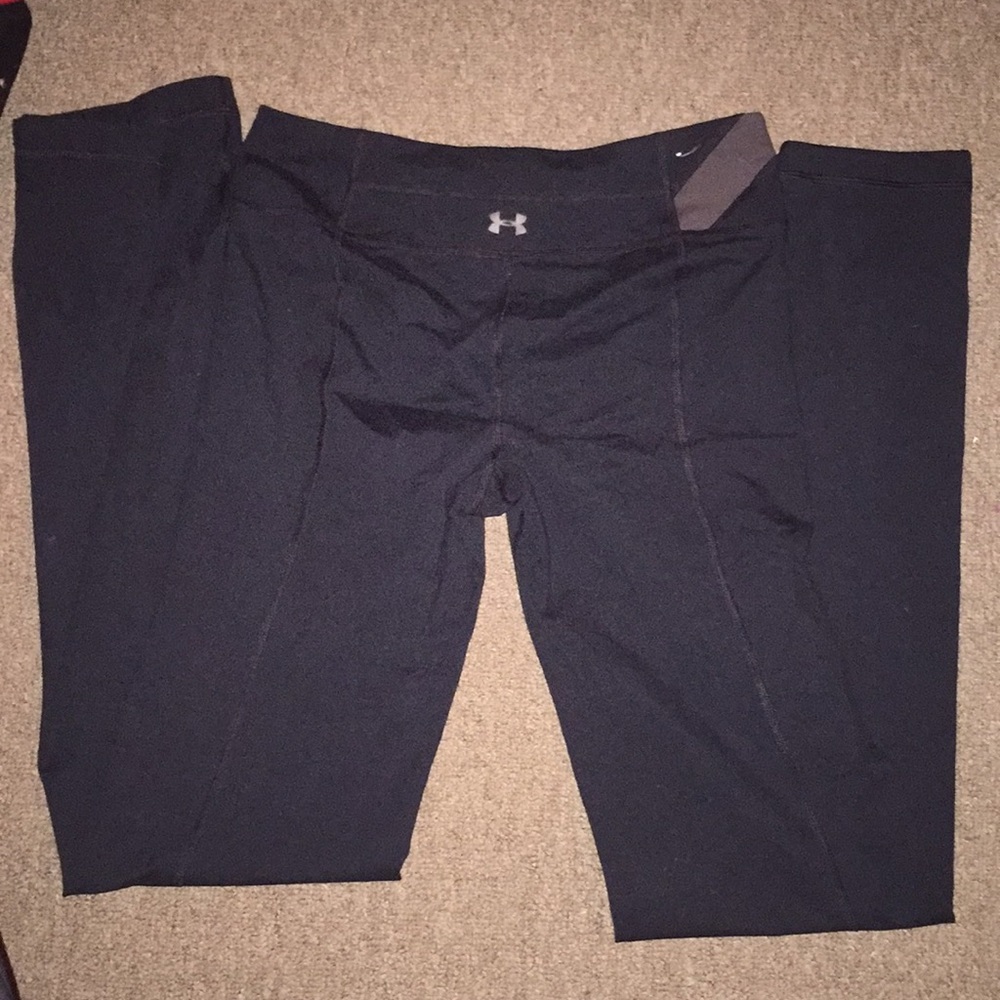 Black Under Armour yoga pants