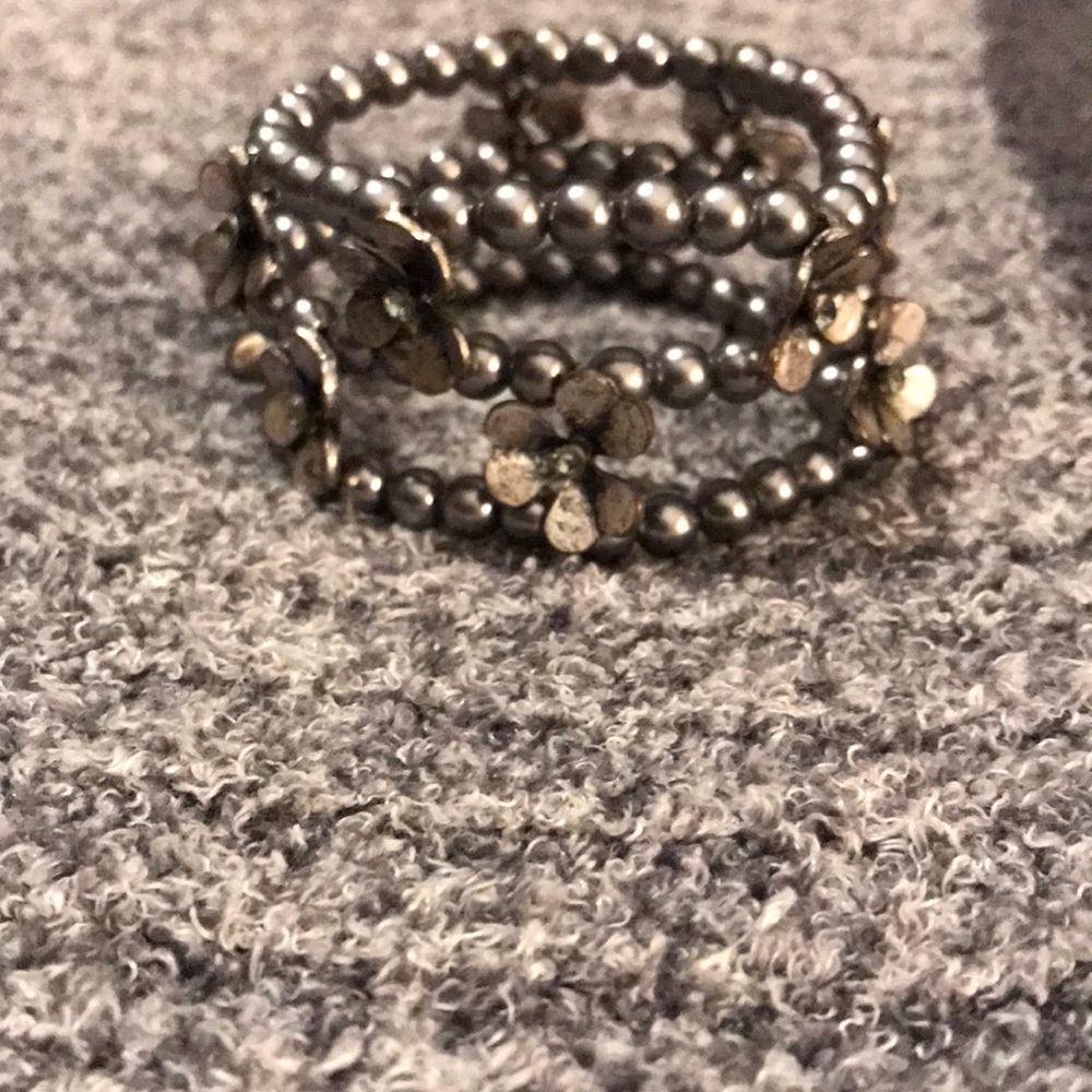 Bracelet- silver beaded with flowers - Picture 2 of 3