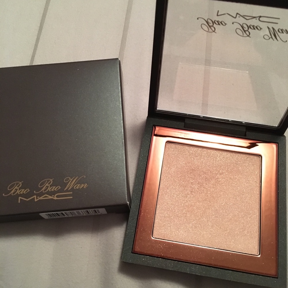 Mac Bao Bao Wan Beauty Powder