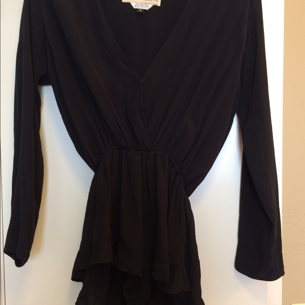 ❤️SOLD❤️Stone Cold Fox Love Jumper Black Size 2 - Picture 2 of 8