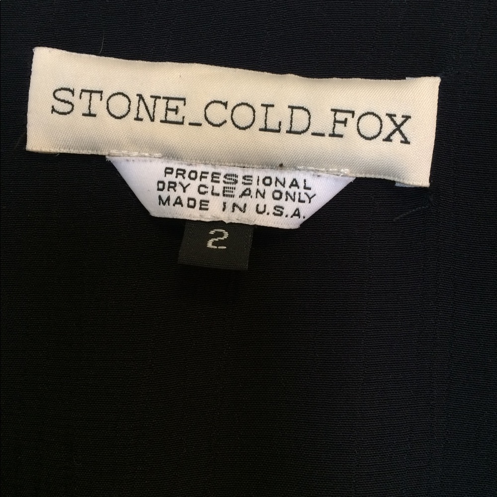 ❤️SOLD❤️Stone Cold Fox Love Jumper Black Size 2 - Picture 4 of 8