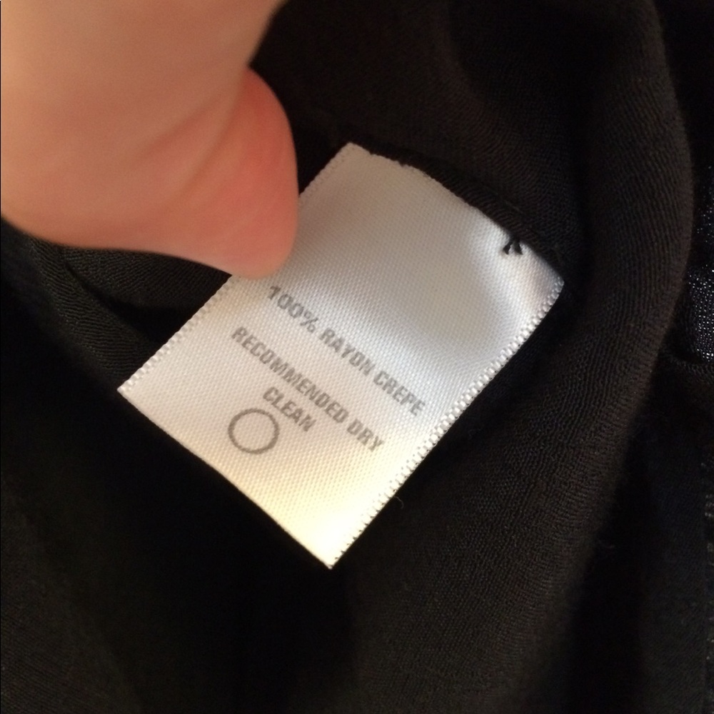 ❤️SOLD❤️Stone Cold Fox Love Jumper Black Size 2 - Picture 6 of 8