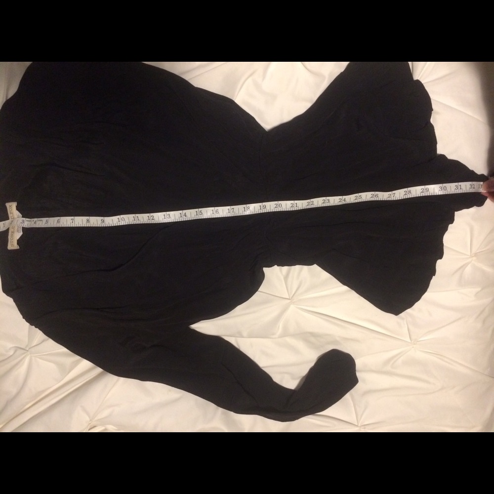 ❤️SOLD❤️Stone Cold Fox Love Jumper Black Size 2 - Picture 8 of 8