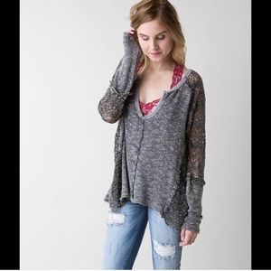 Gimmicks Open Back Sweater Size Large