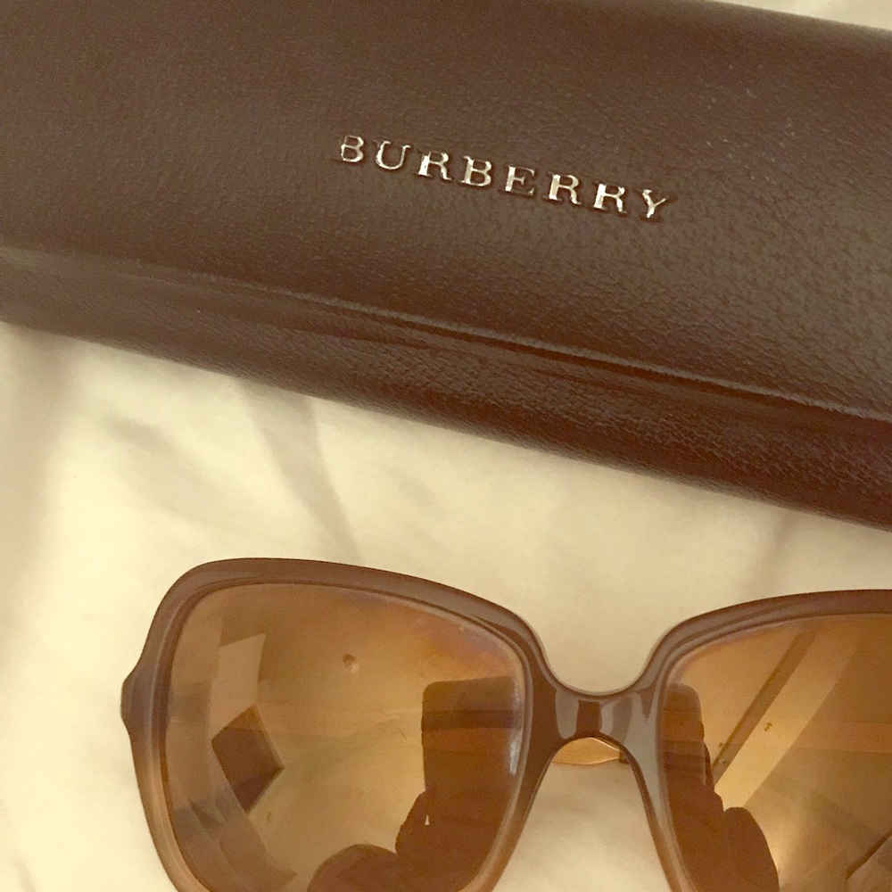 Authentic Burberry sunglasses