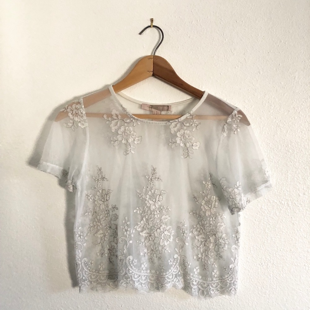 ➰ Forever 21 White Silver Lace Crop Top