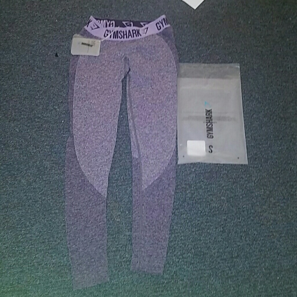 TAGS ON purple gymshark flex leggings