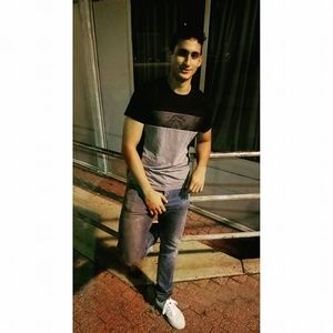 Meet your Posher, Daniel