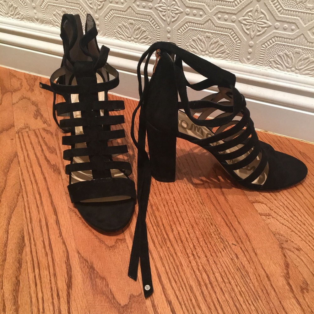 Sam Edelman black suede heels