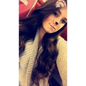 Meet your Posher, Mikayla