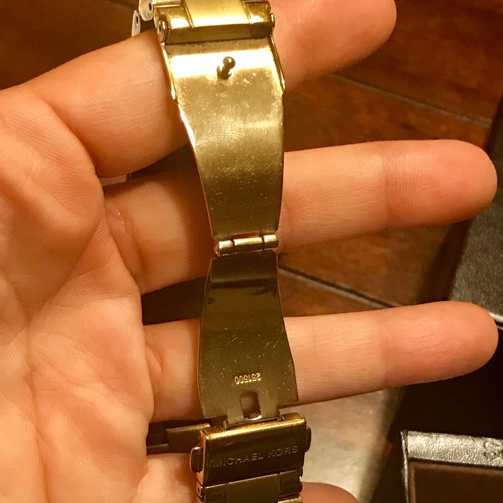 Michael Kors watch - Picture 5 of 8