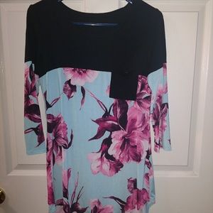 Boutique floral and black stretch top