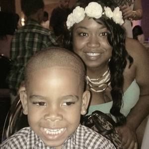 Meet your Posher, Clarissa