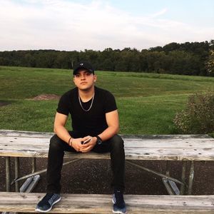 Meet your Posher, Axel