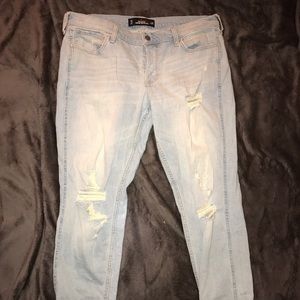 Hollister boyfriend jeans size 13