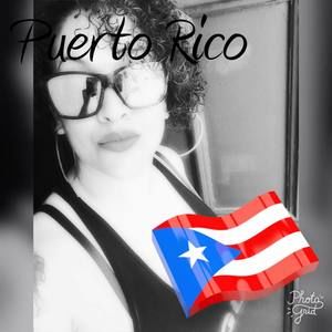 Meet your Posher, Laurisa