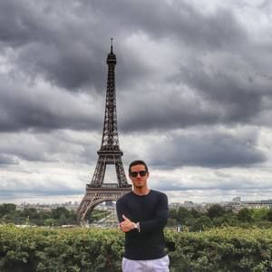 Meet your Posher, Julio