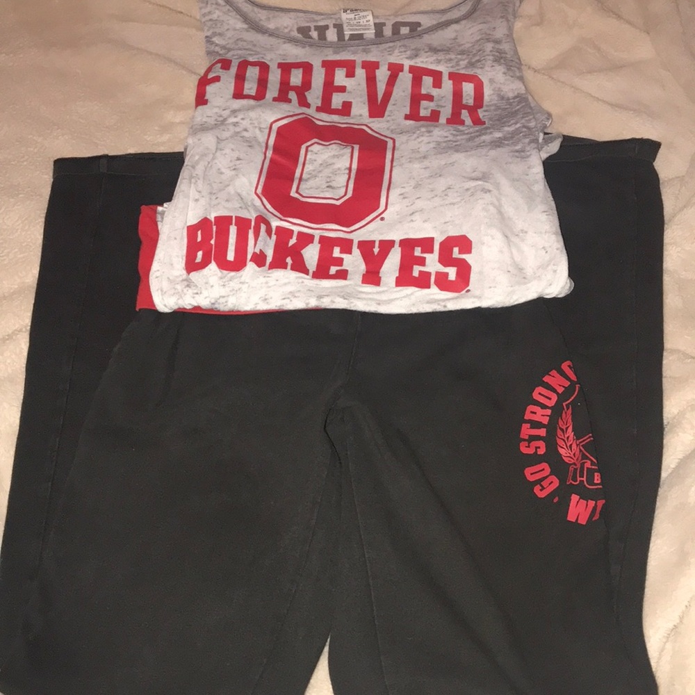 Yoga pants An long sleeve shirt as a bundle