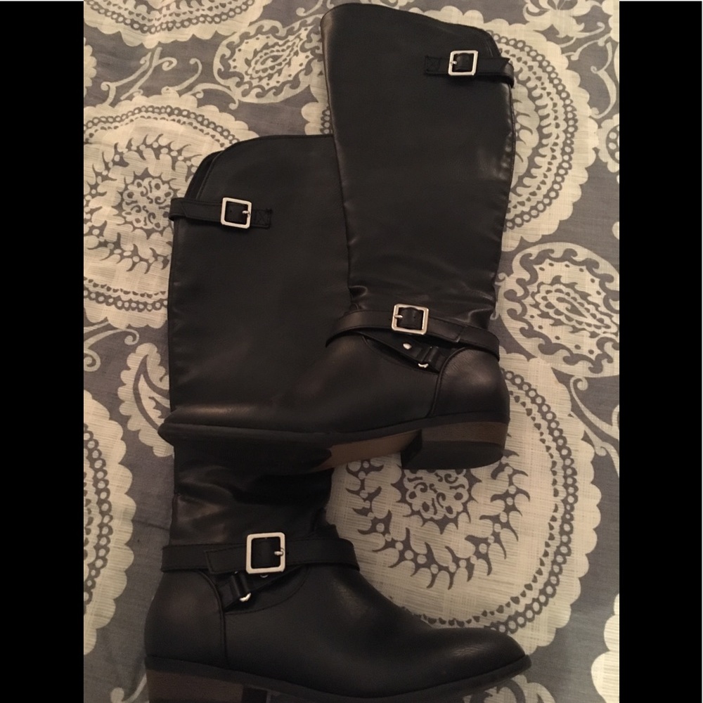 Black boots