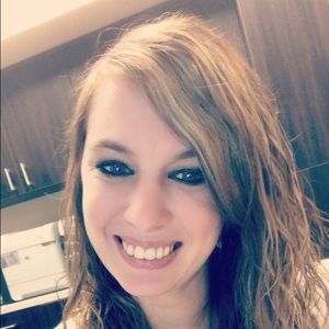 Meet your Posher, Whitney