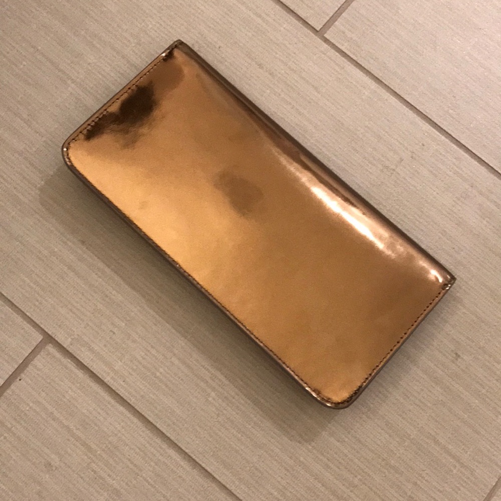 Tory Burch clutch - Picture 3 of 6
