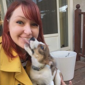 Meet your Posher, Laura