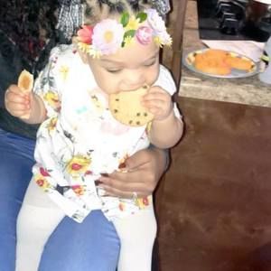 Meet your Posher, Markethia