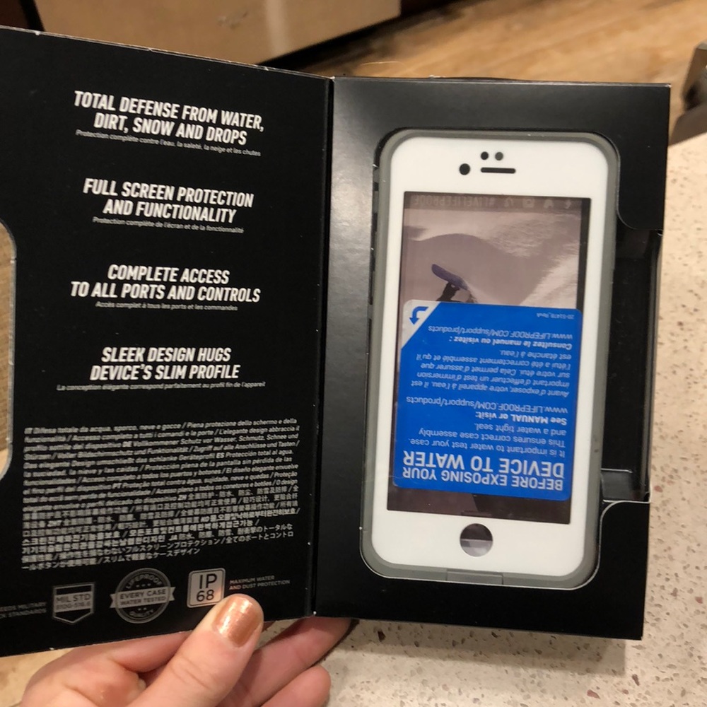 iPhone 6/6S life proof case