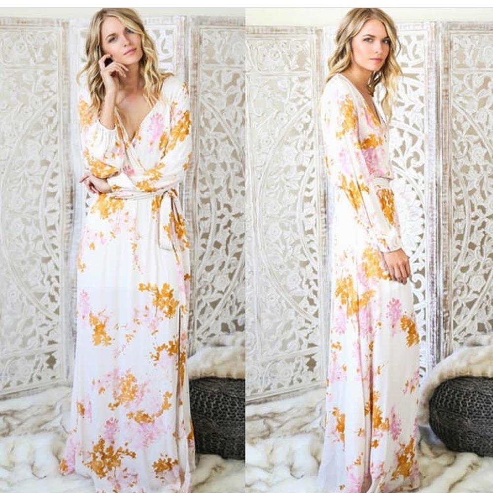 Olivaceous gorgeous tie side dress sz L VICI