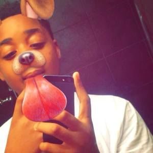 Meet your Posher, Derrick