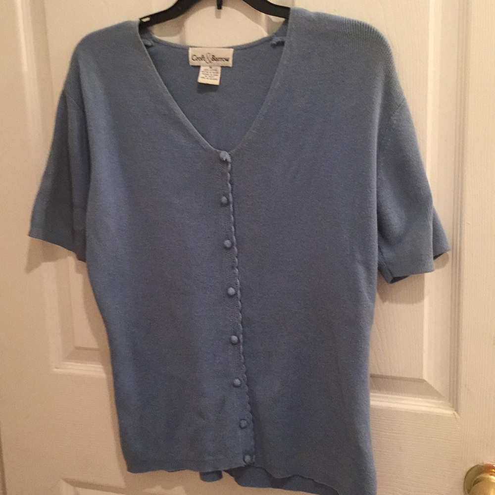 Short sleeve sweater