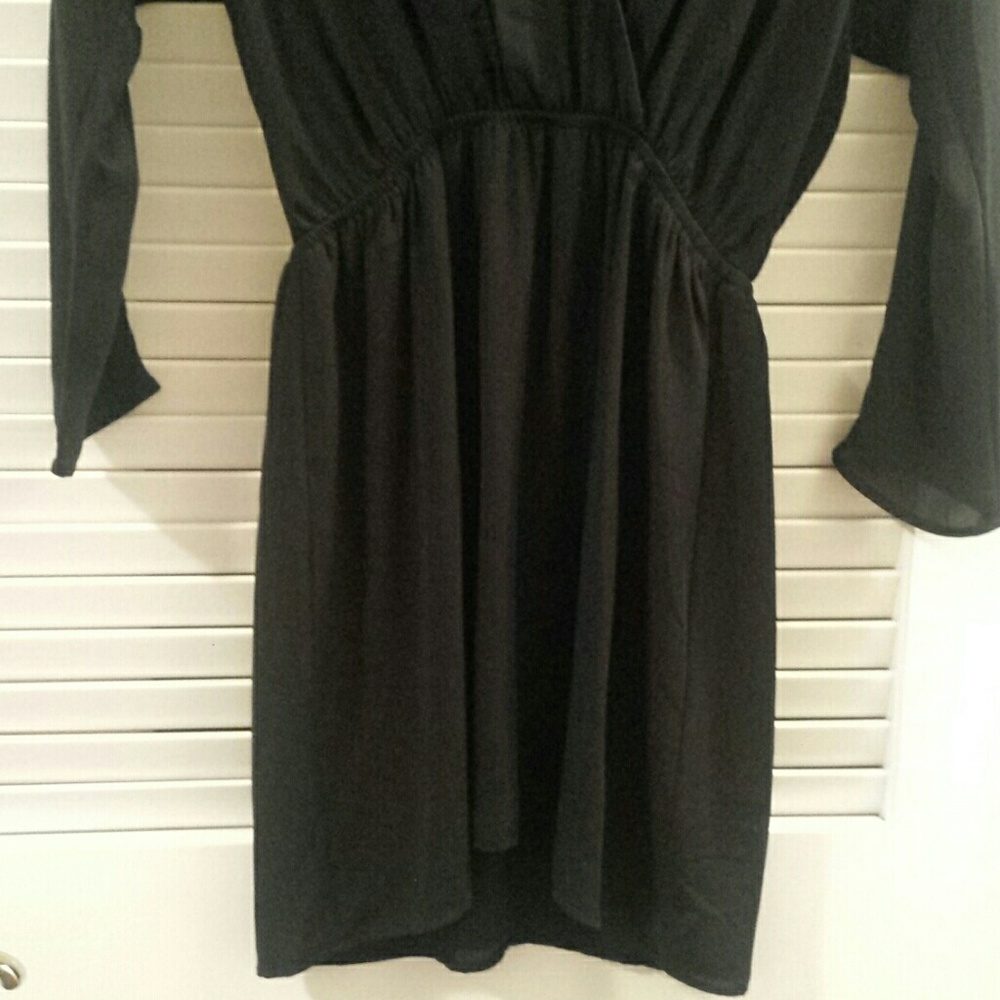 Eight Sixty black dress w gathered waist - Picture 3 of 7