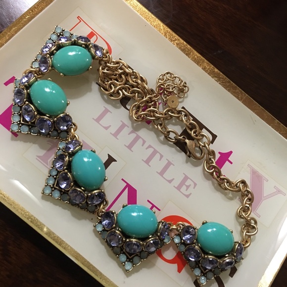 Stella & Dot Jewelry - Stella & Dot necklace WITH a pair of earrings!!💙