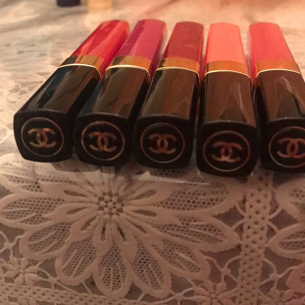 100%Chanel lipgloss