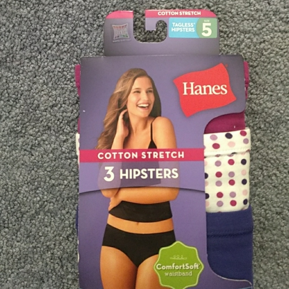 Hanes cotton hipster style underwear. 3 pack.