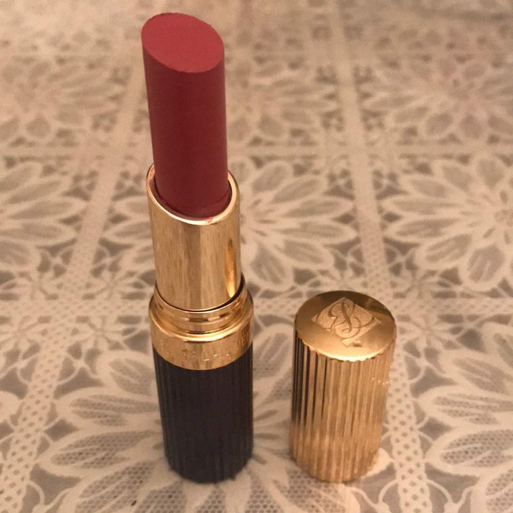 100%Estée Lauder Lipstick